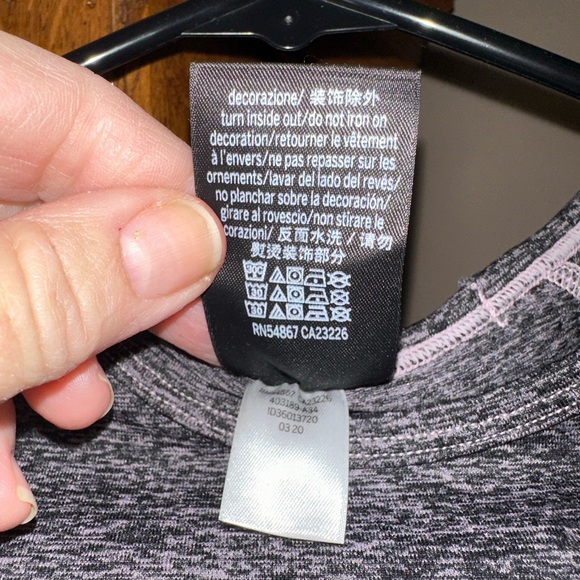 XS Victoria Secret PINK Top. MUST BE BUNDLED - Picture 7 of 10